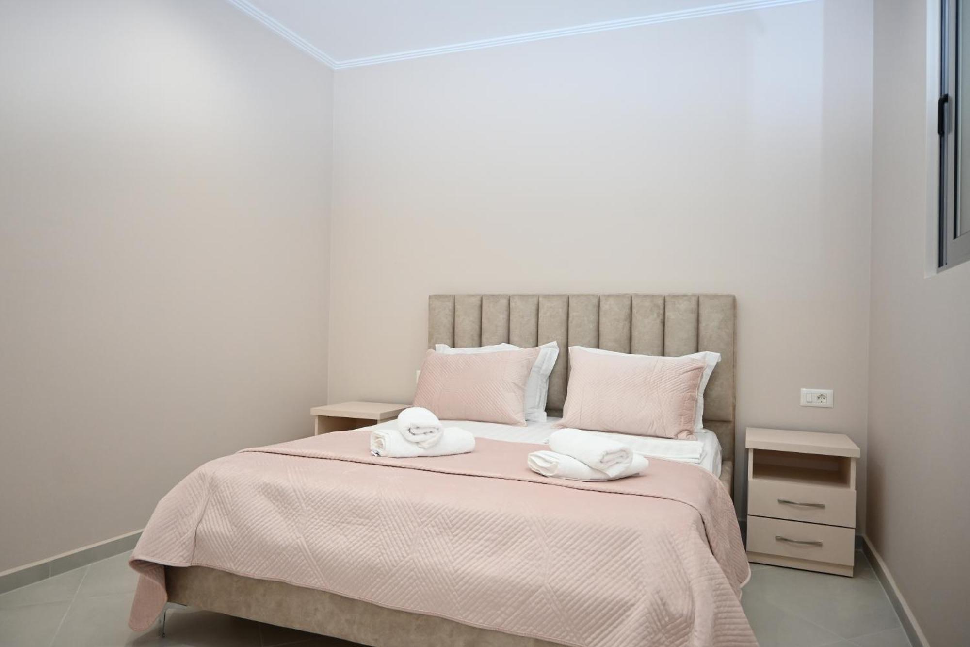 Eleana'S Apartament Saranda Oda fotoğraf