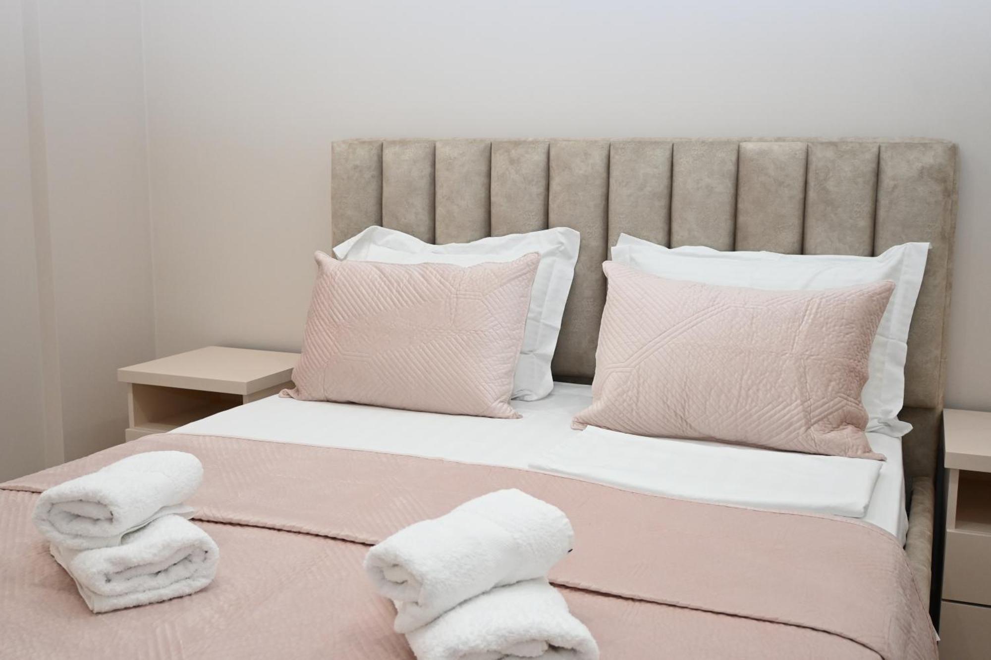 Eleana'S Apartament Saranda Oda fotoğraf