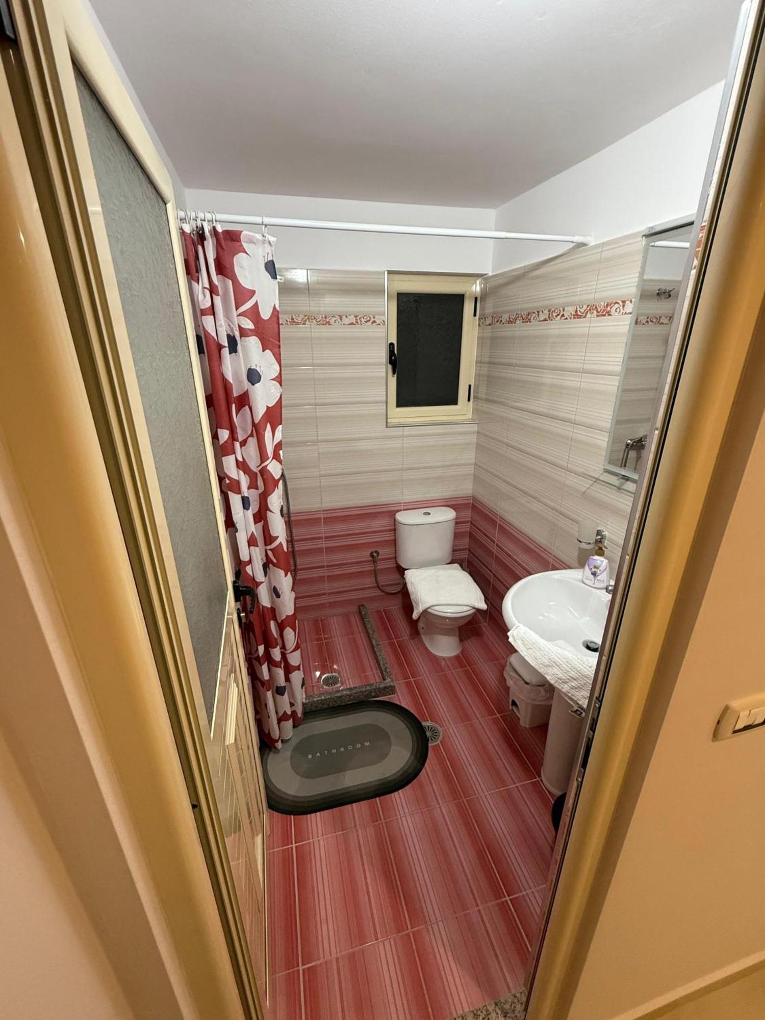 Eleana'S Apartament Saranda Oda fotoğraf