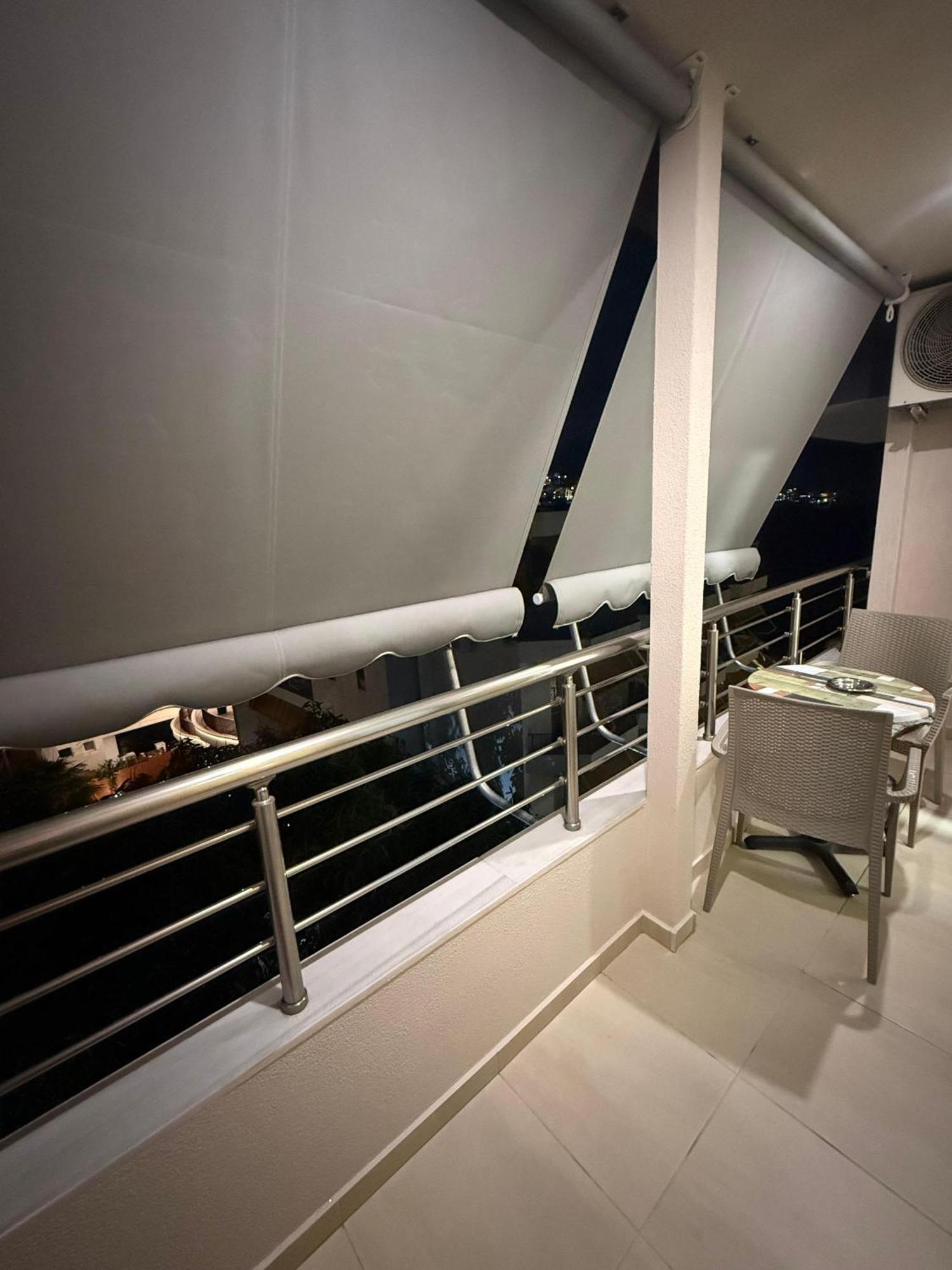 Eleana'S Apartament Saranda Oda fotoğraf